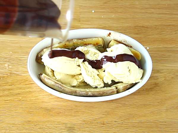 Banana Split, znameniti zamrznjeni desert - Priprava korak 2