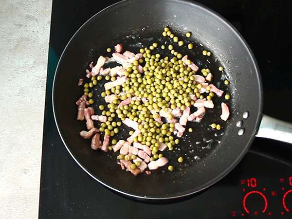 Ekspresni kantonski riž, enostaven recept - Priprava korak 2