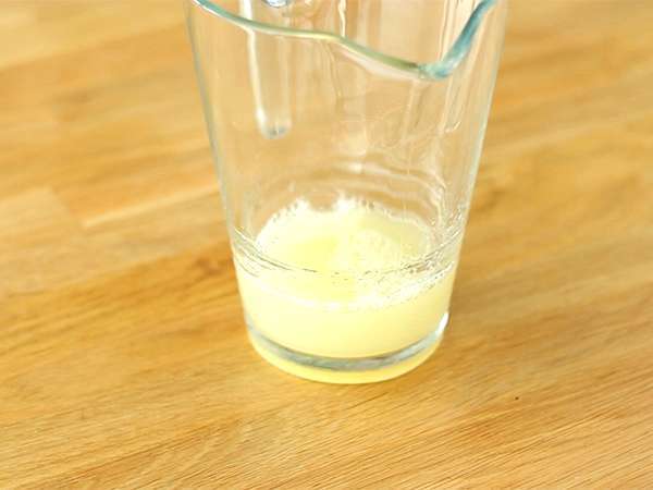 Enostavna limonada, ki pogasi žejo - Priprava korak 1