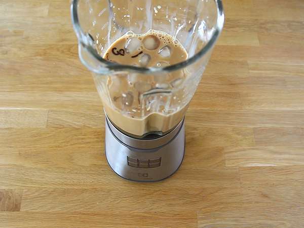 Frappuccino kot v Starbucksu - Priprava korak 2