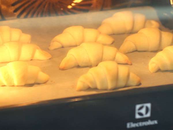 Rogljički s kondenziranim mlekom - Priprava korak 6