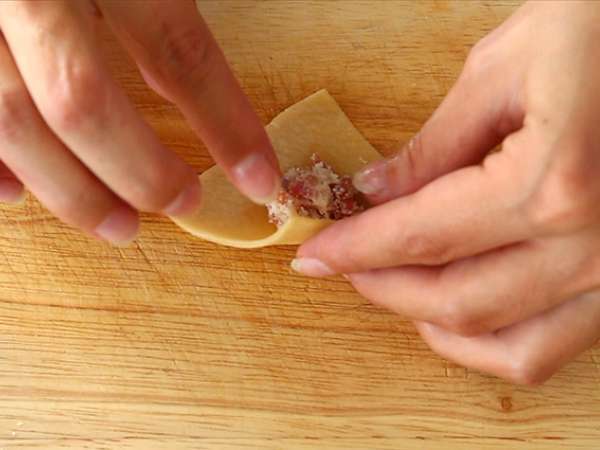 Tortelini s parmezanom, šunko in baziliko - Priprava korak 6