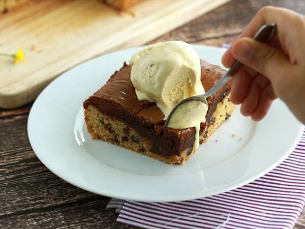Torta s piškoti in browniji je kot nalašč za prigrizek! - Priprava korak 8