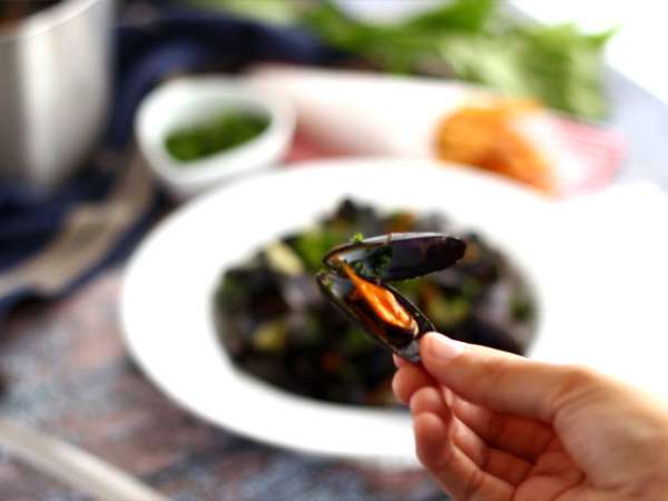 Moules marinières, preprost in okusen recept - Priprava korak 5