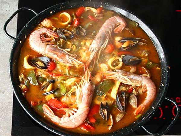 Paella z morskimi sadeži - Priprava korak 10