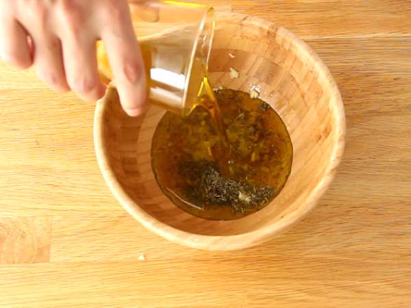 Pečene kozice s česnom in zelišči - Priprava korak 2