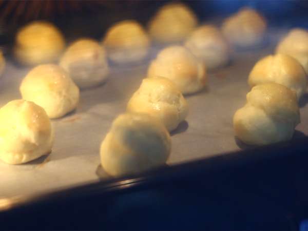 Pecivo Choux s foie gras in čebulo confit - Priprava korak 4