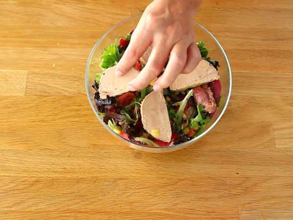 Solata Landaise s foie gras (solata Perigord) - Priprava korak 4