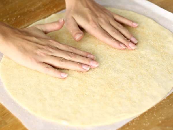 Hitro in enostavno listnato testo dlani - Priprava korak 2