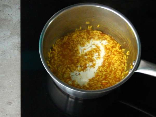 Rižota iz pokrovač z žafranom - Priprava korak 4