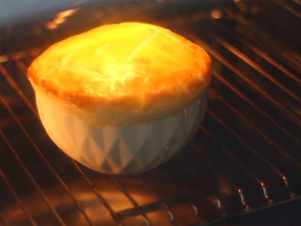 Juha iz listnatega testa s porom in krompirjem - Priprava korak 7