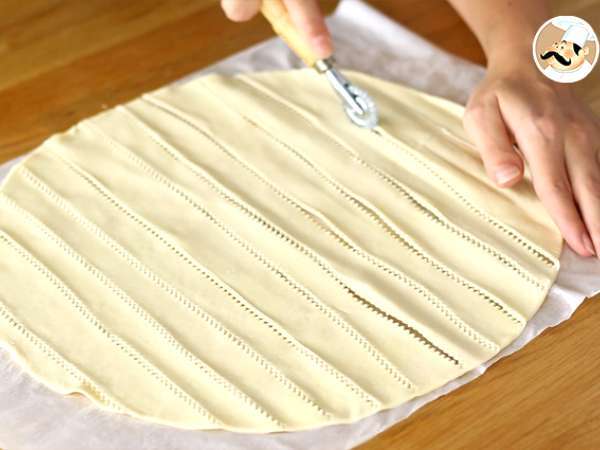 Torta iz listnatega testa s češnjami - Priprava korak 3