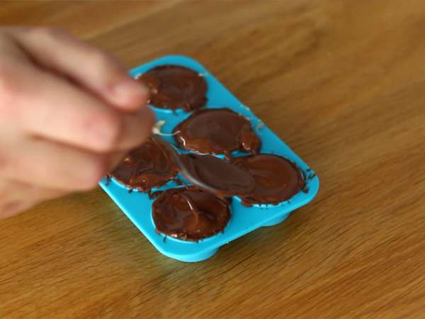 Kinder Schoko-Bons domače čokolade - Priprava korak 4