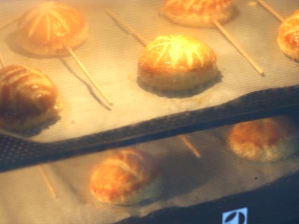 Mini kraljeve torte s čokoladnimi koščki - Priprava korak 7