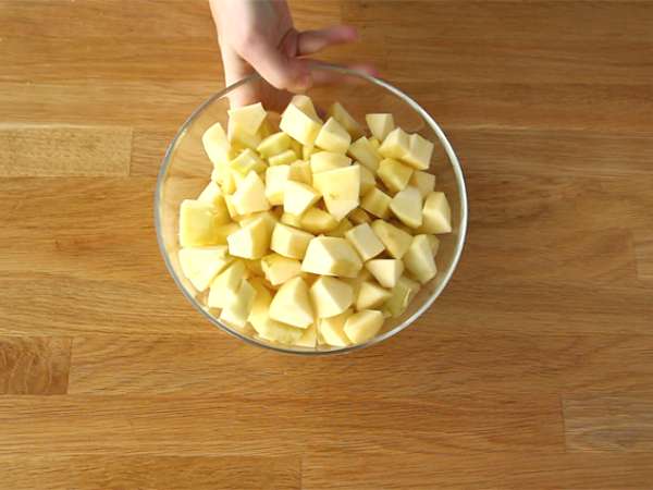 Palačinke Samoussas s karameliziranimi jabolki - Priprava korak 3