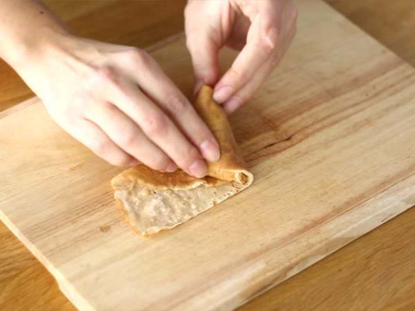 Palačinke Samoussas s karameliziranimi jabolki - Priprava korak 7