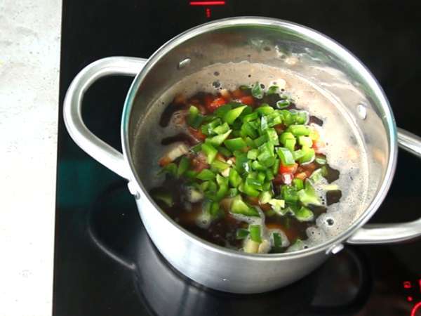 Leča po špansko - Priprava korak 2