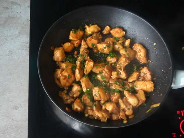 Piščanec z ingverjem in limonsko travo - Priprava korak 4