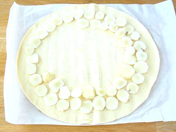 Torta iz listnatega testa z jeruzalemskimi artičokami - Priprava korak 2