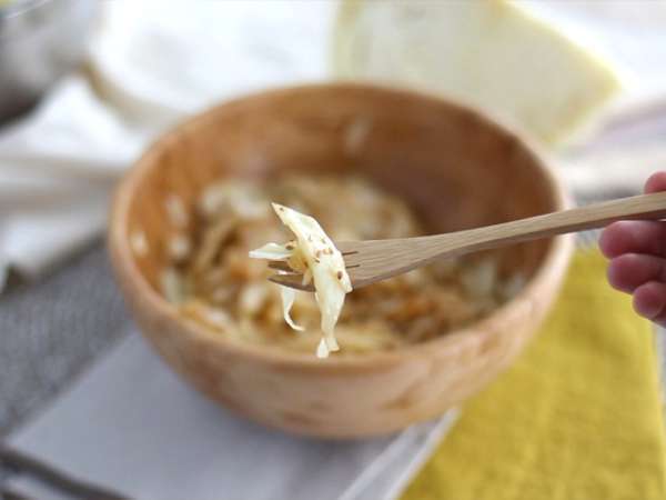 Hrustljava solata z zeljem v japonskem slogu - Priprava korak 5