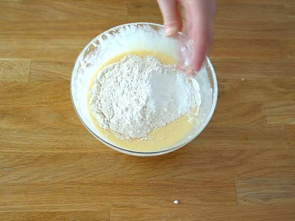 Mascarpone torta (vlažna in okusna) - Priprava korak 2