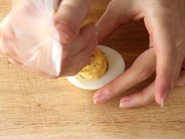 Jajca s tuno - Priprava korak 3