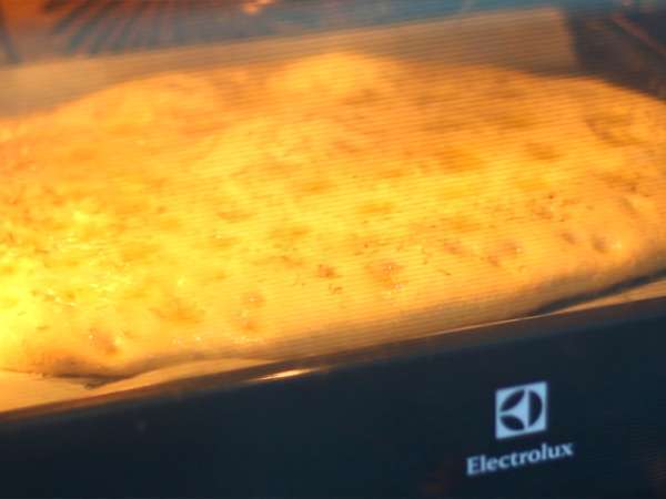 Focaccia, italijanski kruh z rožmarinom - Priprava korak 7