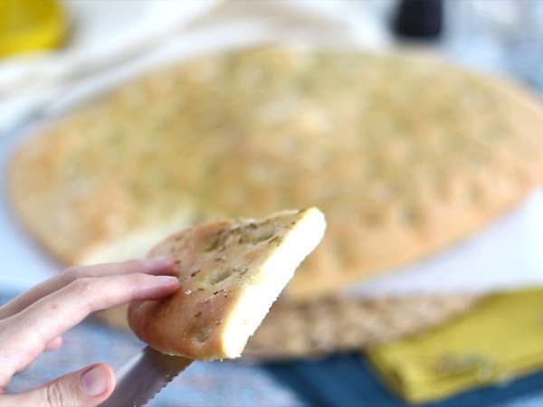Focaccia, italijanski kruh z rožmarinom - Priprava korak 8