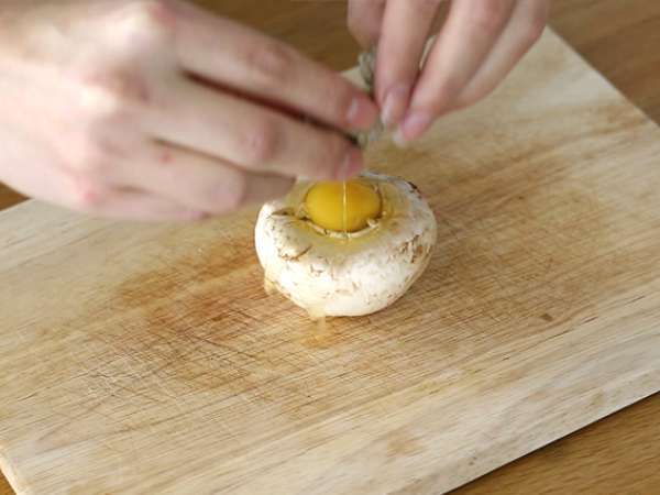 Gobe s prepeličjimi jajci - Priprava korak 2