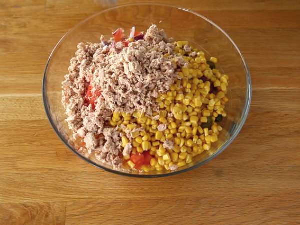 Mešana riževa solata (hitro in enostavno) - Priprava korak 2