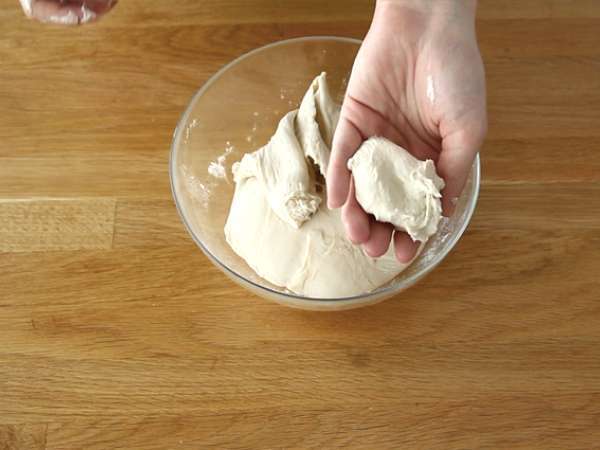 Pecivo za pico z nadevom iz šunke in sira - Priprava korak 3