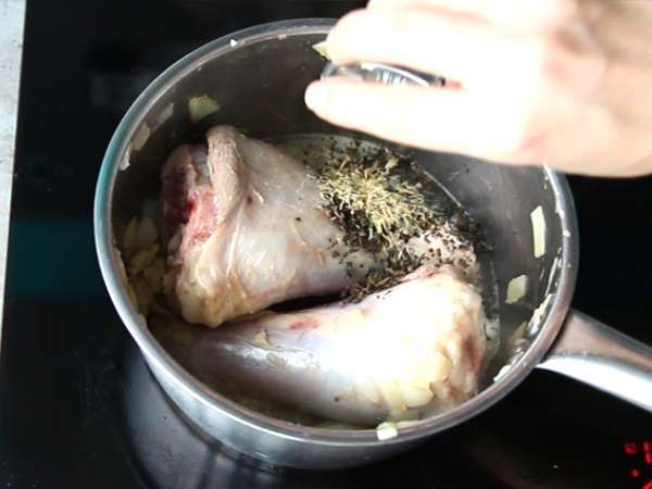 Konfit jagnjetine z medom in timijanom - Priprava korak 3