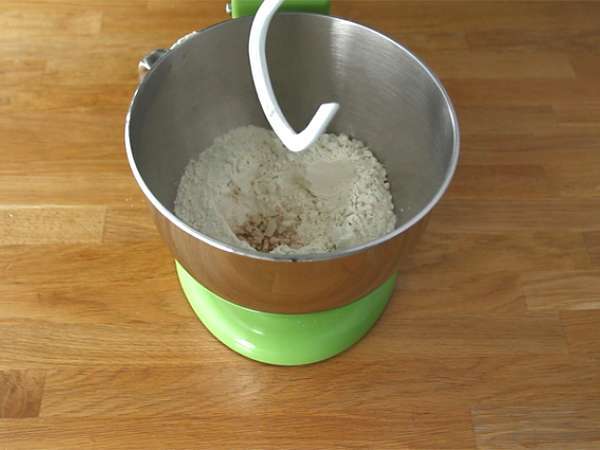 Spiro psi, domači hot dogi - Priprava korak 1