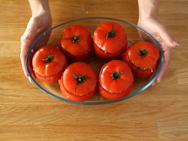 Hitro in enostavno polnjen paradižnik - Priprava korak 6