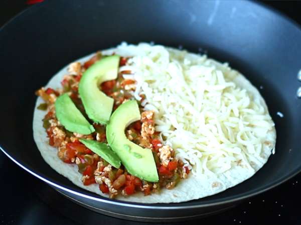 Piščanec in avokado quesadillas - Priprava korak 5