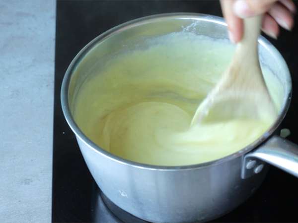 Recept Saint Honoré, razložen korak za korakom v videu - Priprava korak 7