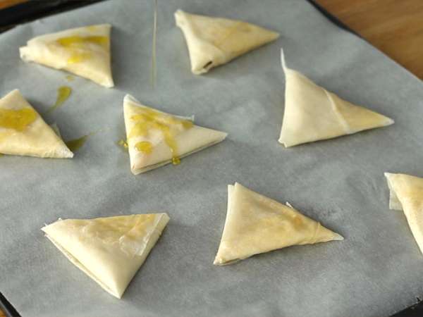 Samoussas s kozjim sirom in medom - Priprava korak 5