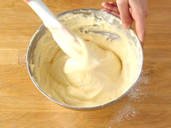 Torta z mangom in malinami - Priprava korak 5