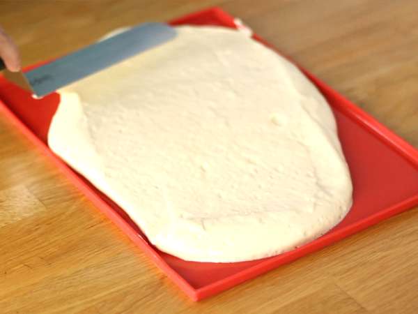 Torta z mangom in malinami - Priprava korak 6