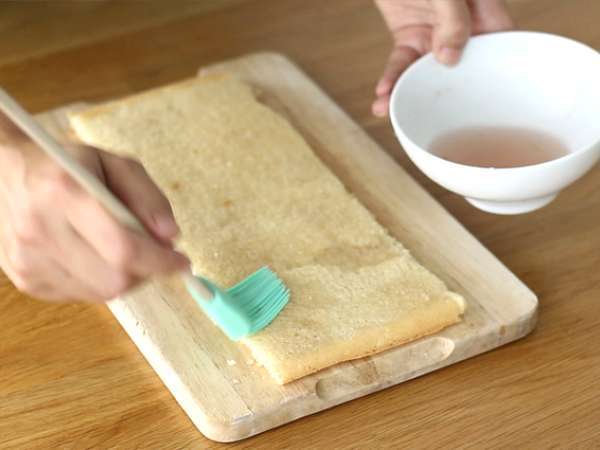 Torta z mangom in malinami - Priprava korak 18