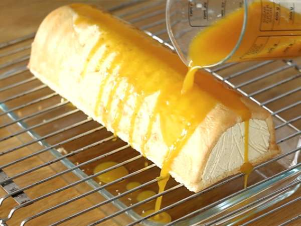 Torta z mangom in malinami - Priprava korak 22