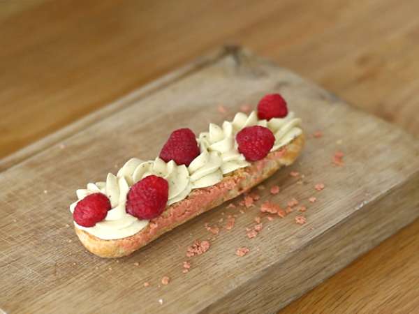 Eklerji s pistacijevo kremo in malinami - Priprava korak 16