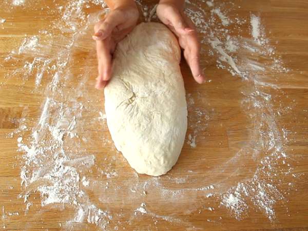 Fougasse s slanino in čebulo - Priprava korak 6