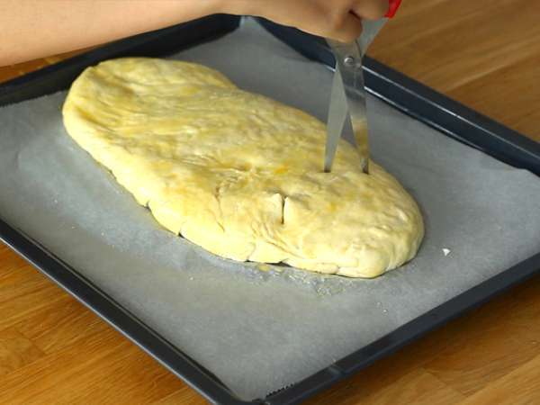 Fougasse s slanino in čebulo - Priprava korak 8