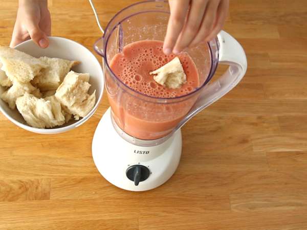 Salmorejo, španska hladna juha - Priprava korak 2