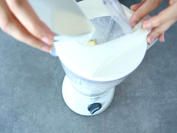 Hitro mango lassi - Priprava korak 2