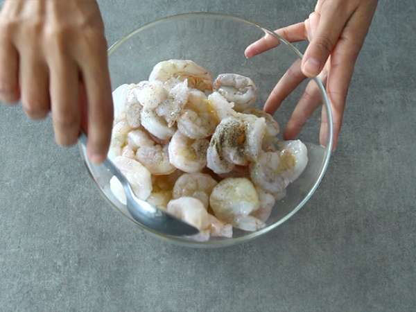 Buča s kozicami - brazilsko Camarão na moranga - Priprava korak 5