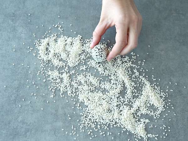 Energijske kroglice z datlji - Priprava korak 4