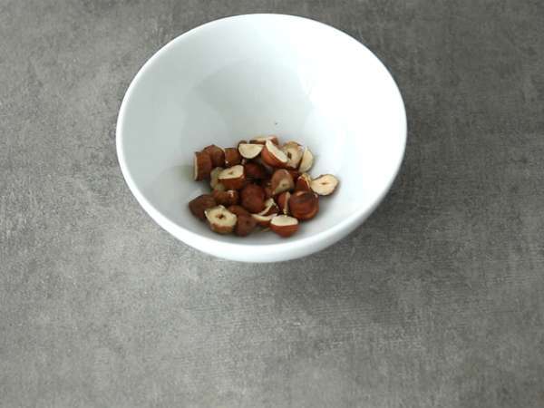 Čokolade z marshmallow in lešniki - Priprava korak 3