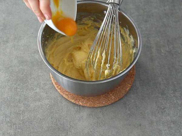 Sufle s prekajenim lososom in fromage frais - Priprava korak 2